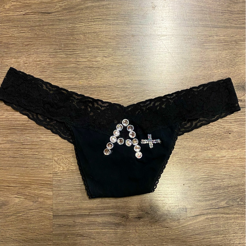A+ black lace panties